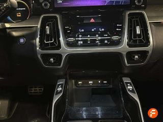 Kia Sorento 1.6 T-GDi HEV Emotion 4x2 7pl (P.Luxury)