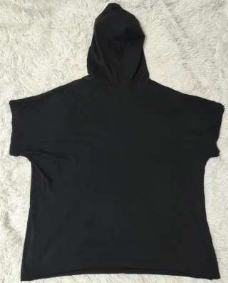 Camiseta negra dibujo fosforito 