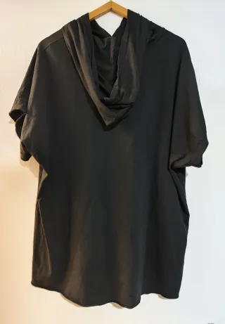 Camiseta negra dibujo fosforito 