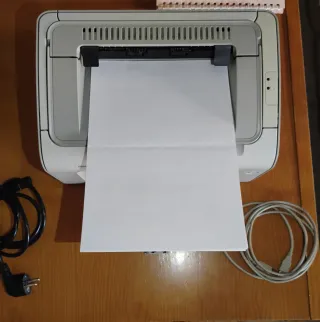 Impresora Láser HP Gris 