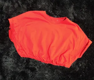 Camiseta corta roja "S, M y L"