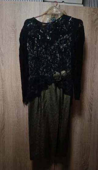 Vestido de fiesta negro y dorado