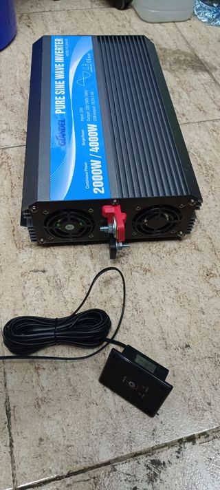 Inversor GIANDEL 2000W/4000W 24V a 230V
