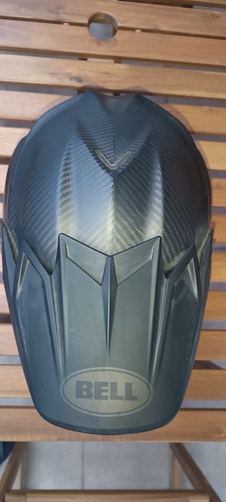 Casco de moto negro. Talla L