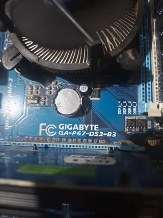 Placa Base Gigabyte + Intel i7 2600