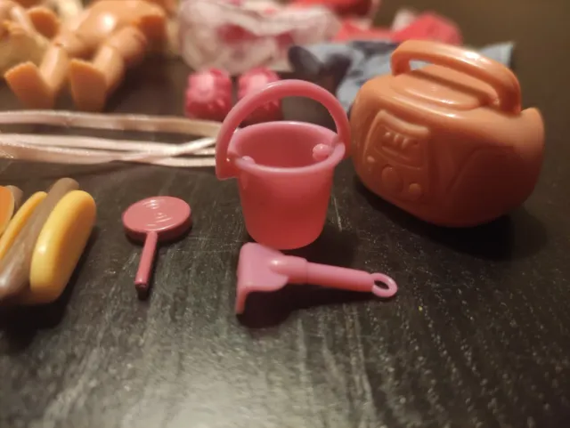 Set Mini Barbies con Accesorios