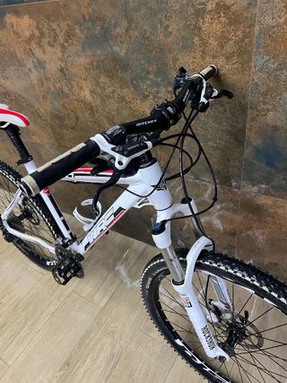 Bicicleta de Montaña Blanca
