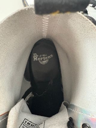 Botas Dr. Martens Plateadas Holográficas
