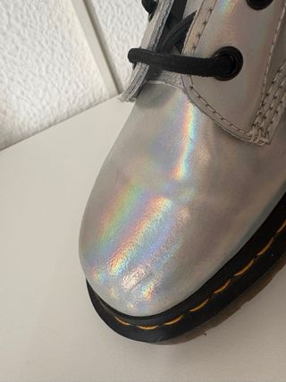 Botas Dr. Martens Plateadas Holográficas