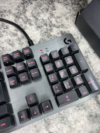 Logitech G413 Teclado Gaming Mecánico 