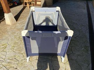 Cuna de viaje plegable