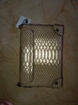 Bolso efecto piel de serpiente, Beige y Dorado Nue
