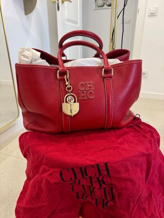 Bolso CH Rojo Piel con Llavero Candado