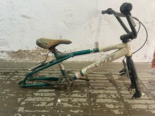 Bicicleta BMX Monty