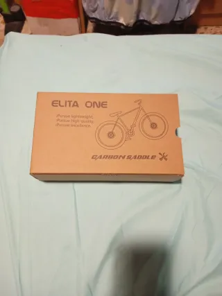 Sillín de carbono ELITA ONE