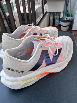 New Balance Fuelcell Elite 42