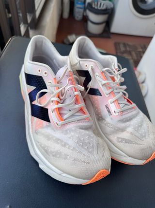 New Balance Fuelcell Elite 42