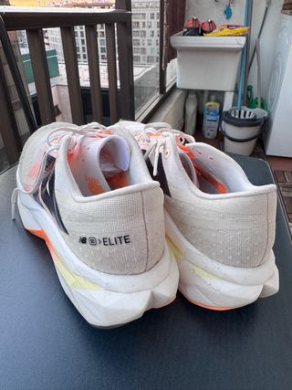 New Balance Fuelcell Elite 42