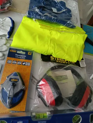 Lote Bricolaje: Nivel, Guantes, Auriculares