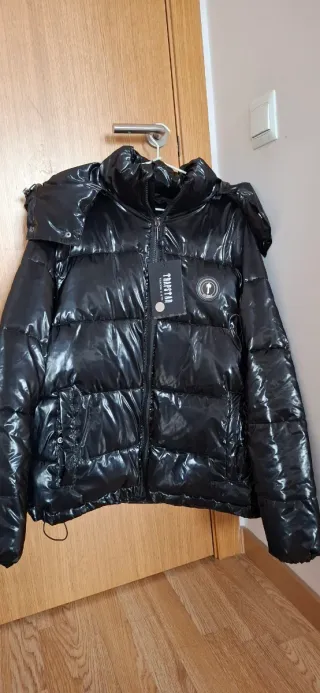 Plumas Trapstar Negro 
