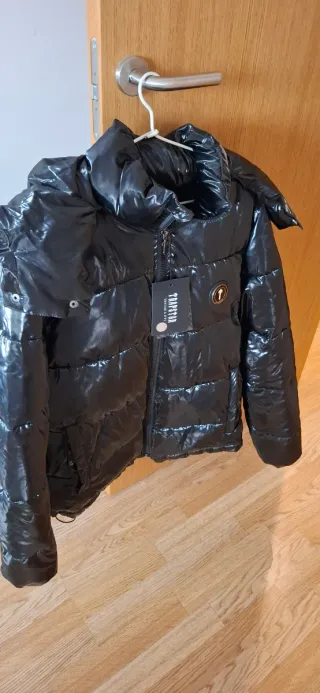 Plumas Trapstar Negro 