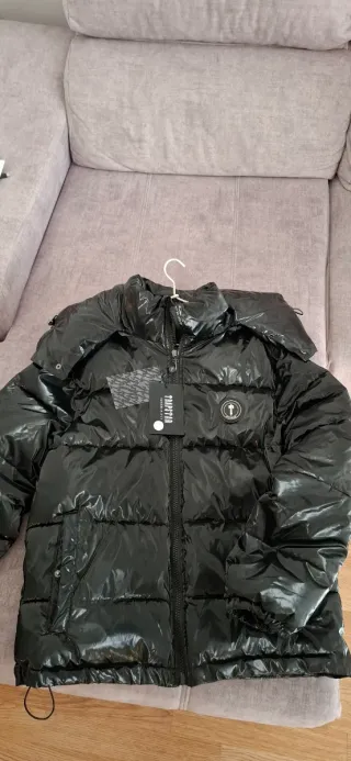 Plumas Trapstar Negro 
