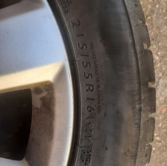 Ruedas con llantas de regalo ( Opel)