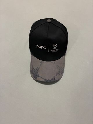 Gorra Oppo Champions League Negra y Gris