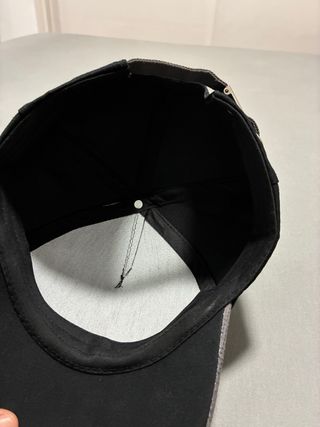 Gorra Oppo Champions League Negra y Gris