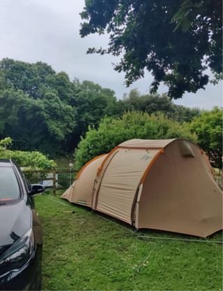 Tienda de campaña Quechua DECATHLON