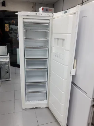 Congelador Vertical con garantía