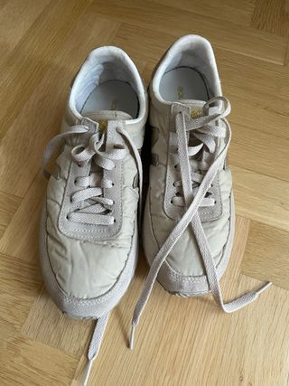 Zapatillas New Balance Mujer Beige y Oro