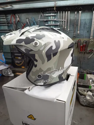 Casco Acerbis Talla S Camuflaje
NUEVO A ESTRENAR