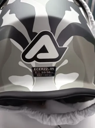 Casco Acerbis Talla S Camuflaje
NUEVO A ESTRENAR