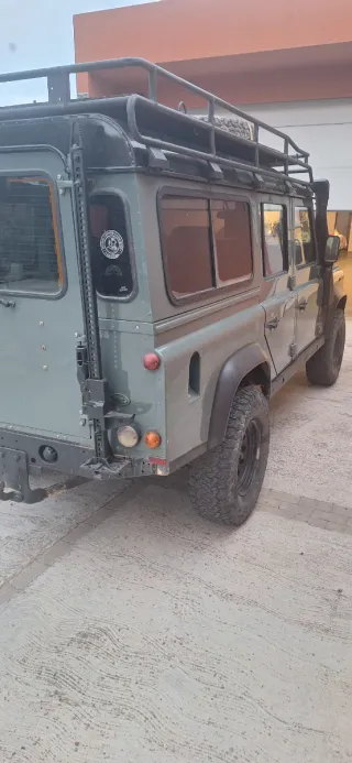 Land Rover Defender 2007