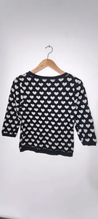 Jersey mujer corazones negro y blanco de Zara