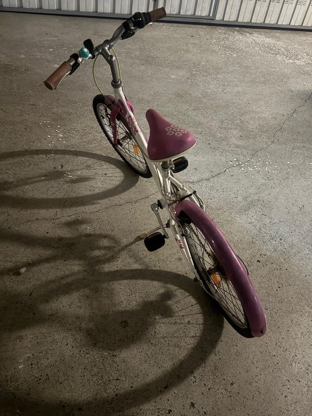 Bicicleta 20” infantil rosa y blanca