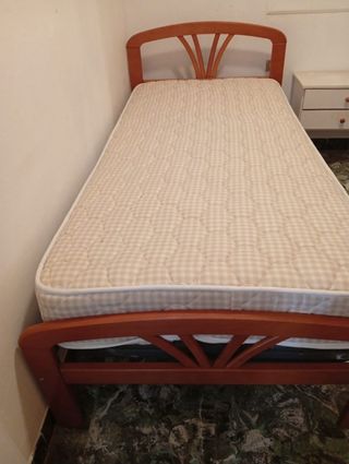 Cama juvenil de madera