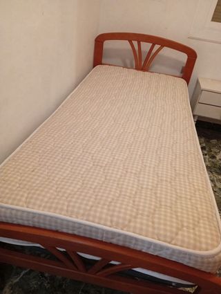 Cama juvenil de madera