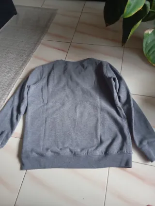 Sudadera gris mujer