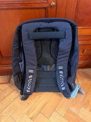 Mochila portátil negra nueva