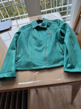 Cazadora verde mujer KOOKAI