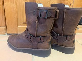 Botas UGG Marrones Originales
Talla 37