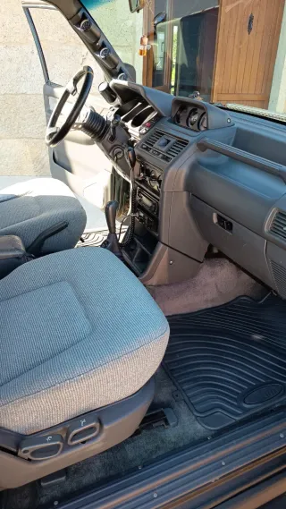 Mitsubishi Montero 1992, 3000 V6