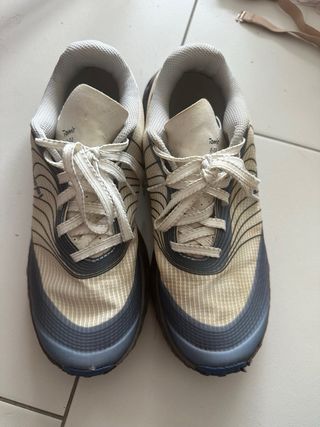 Zapatillas NNormal Tomir 2.0 Talla 40