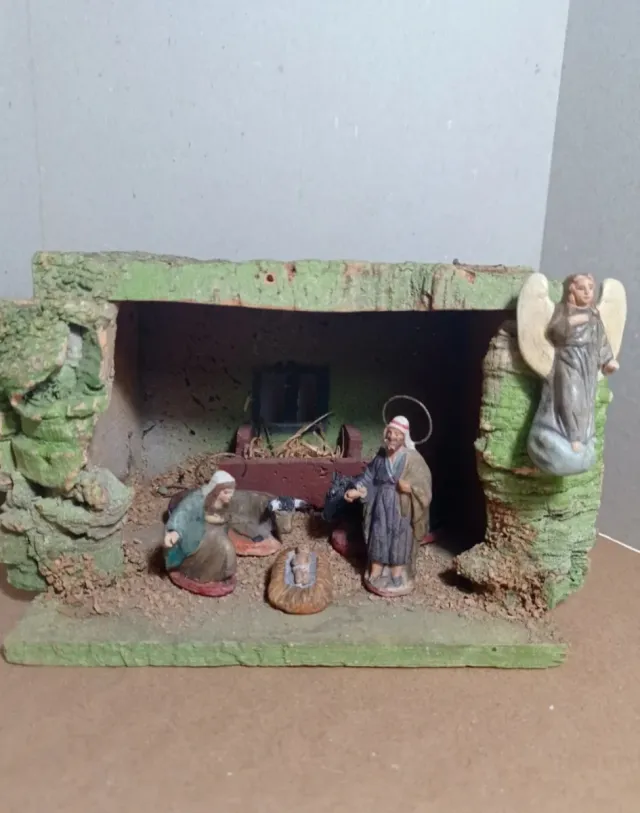 Pequeñas figuras Belén Nacimiento terracota 

