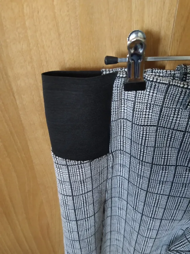 Pantalón/leggins cuadros gris y negro