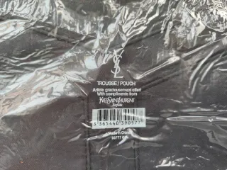 Clutch de mano negro 