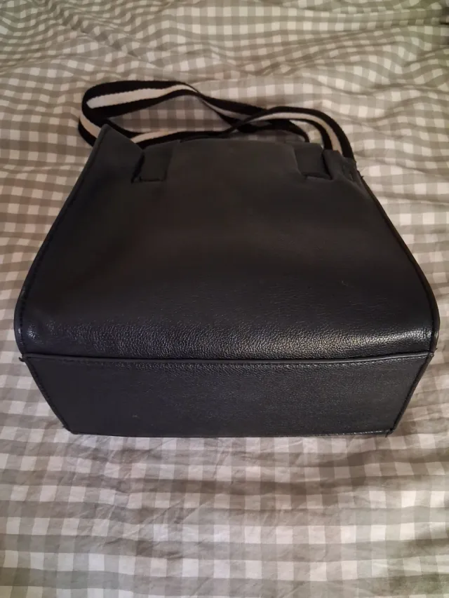 Bolso negro Pull&Bear