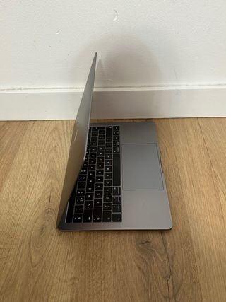 MacBook Pro 13 2017 Touch Bar 16GB